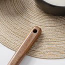 FJNATINH Espátula wok grande de madeira, 33 cm de teca natural, cabo longo, revestido, resina natural, feita à mão para panelas antiaderentes